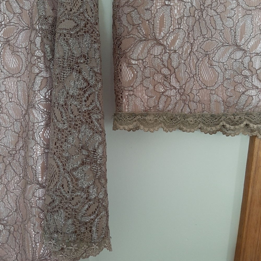 'B-J-C' Mother of the Bride/Groom size 14 lace suit - Picture 7 of 12